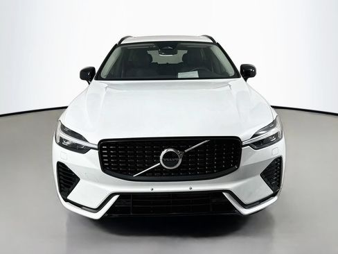 Used 2025 Volvo XC60 T8 Core w/ Protection Package Premier AWD/4WD image 6