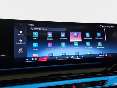 Used 2025 BMW i5 xDrive40 w/ Premium Package image 24