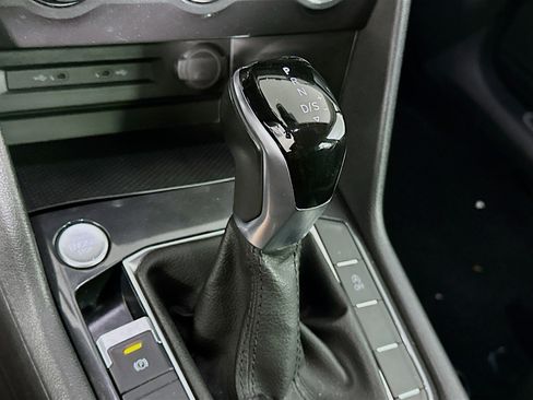 Used 2024 Volkswagen Tiguan Wolfsburg Edition image 23