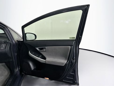 Used 2014 Toyota Prius Four image 30