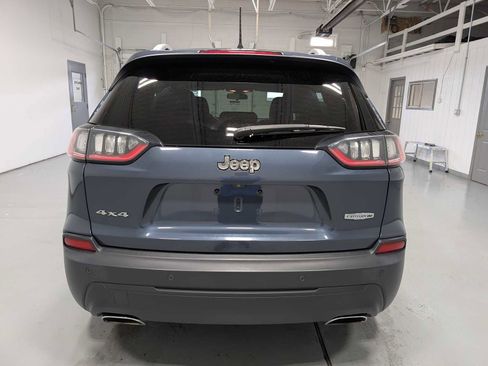 Used 2020 Jeep Cherokee Latitude Plus w/ Cold Weather Group AWD/4WD image 8