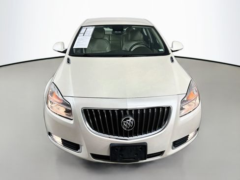 Used 2013 Buick Regal Premium FWD image 2