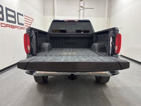 Used 2019 GMC Sierra 1500 SLT image 13