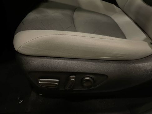 Certified 2021 Toyota RAV4 XLE w/ Convenience Package image 12