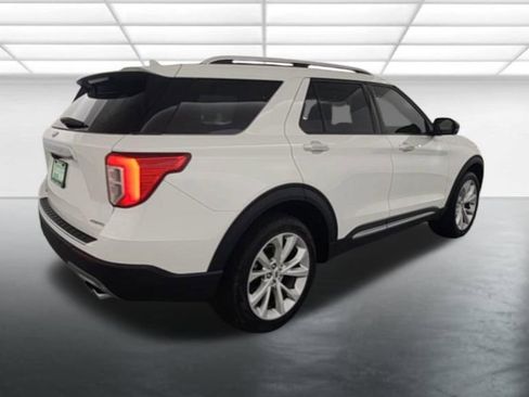 Used 2023 Ford Explorer Platinum w/ Premium Technology Package image 10