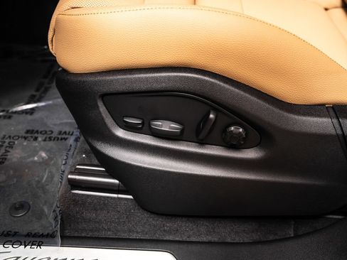New 2026 Porsche Cayenne AWD/4WD image 26