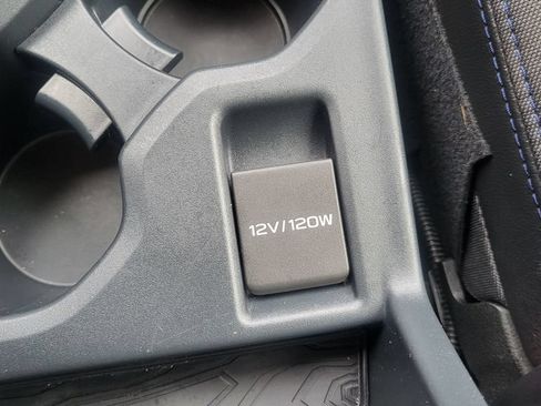 Used 2025 Subaru Forester Premium AWD/4WD image 35
