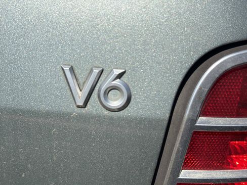 Used 2007 Mercury Mariner Luxury FWD image 6