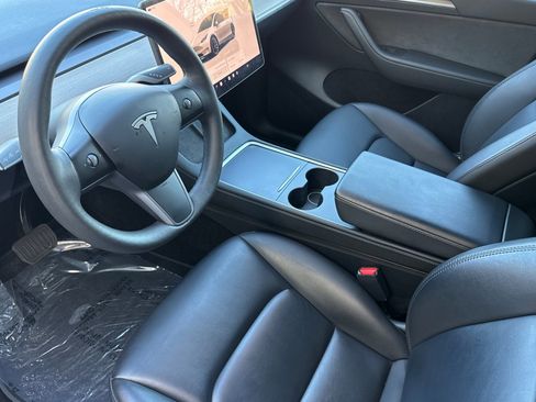 Used 2023 Tesla Model Y Long Range image 7
