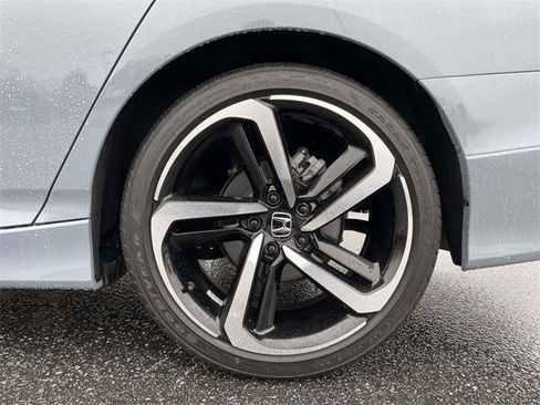 Used 2022 Honda Accord Sport image 9
