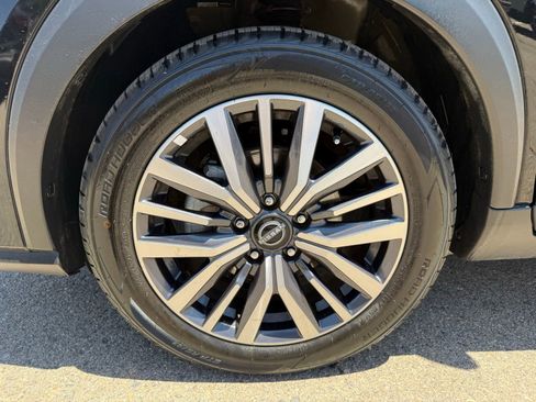 Used 2024 Nissan Kicks SR FWD image 37