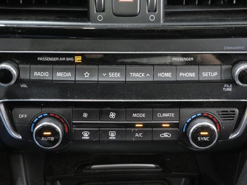 Used 2019 Kia Optima LX w/ LX Premium Package FWD image 17