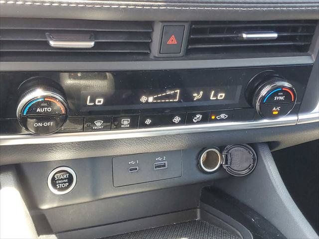 Used 2023 Nissan Rogue SV FWD image 22