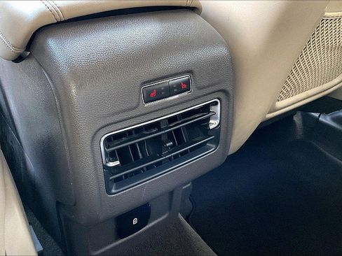 Used 2021 Lincoln Corsair AWD w/ Equipment Group 101A image 10