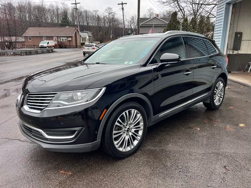 Used 2017 Lincoln MKX Reserve w/ Driver Assistance Package image 3