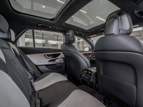 New 2026 Mercedes-Benz E 53 AMG 4MATIC Sedan image 28