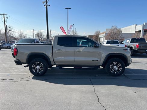 Used 2024 GMC Canyon AT4 w/ Technology Package image 6