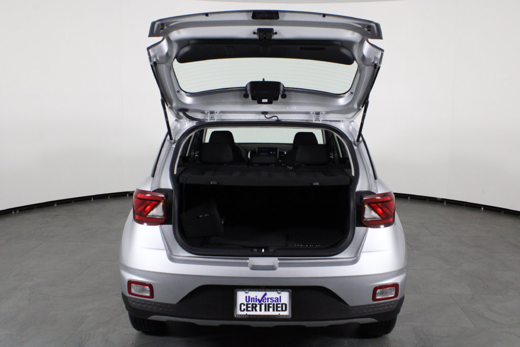 Certified 2026 Hyundai Venue SE FWD image 17