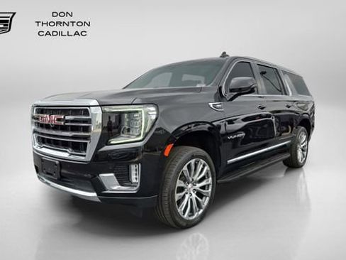 Used 2022 GMC Yukon XL SLT w/ SLT Premium Package AWD/4WD image 1
