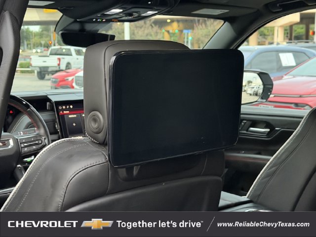 Used 2025 GMC Yukon XL AT4 Ultimate AWD/4WD image 36