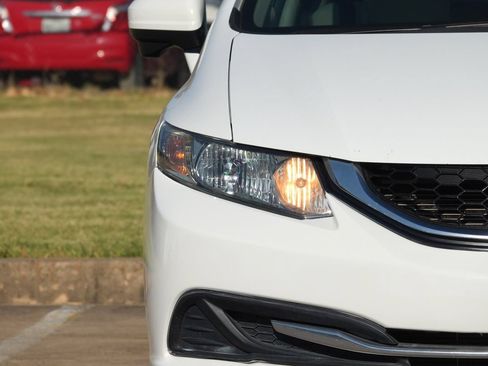 Used 2014 Honda Civic EX image 19