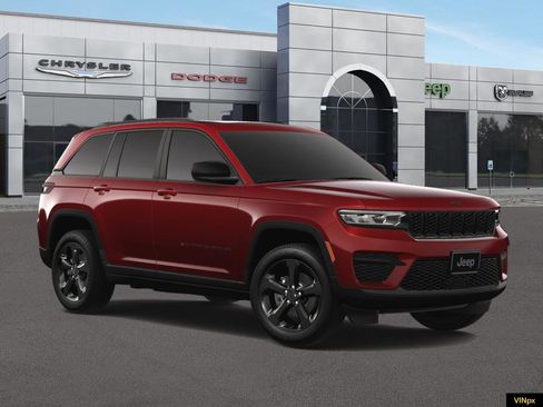New 2025 Jeep Grand Cherokee Altitude AWD/4WD image 32