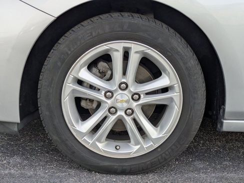 Used 2018 Chevrolet Cruze LT w/ LT Fleet Convenience Package image 16