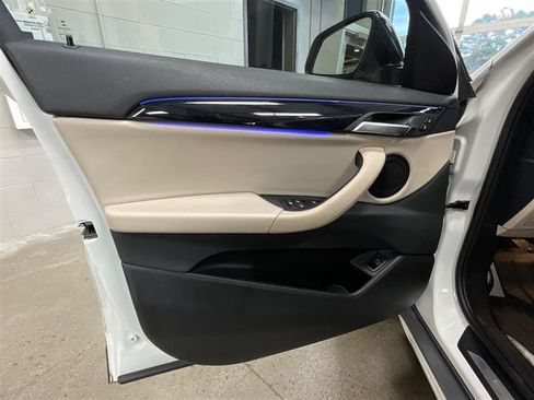 Used 2018 BMW X2 xDrive28i w/ M SportX Package AWD/4WD image 10