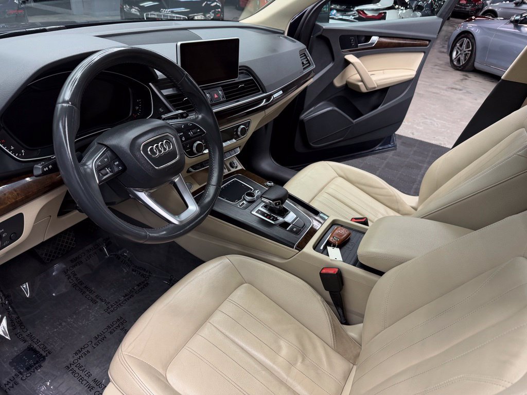 Used 2020 Audi Q5 2.0T Premium Plus w/ Premium Plus Package AWD/4WD image 31