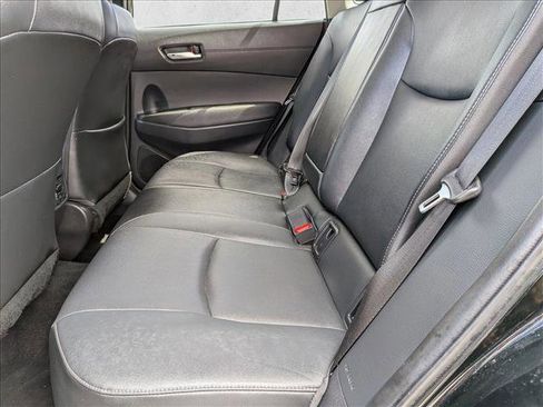 Used 2022 Toyota Corolla Cross XLE AWD/4WD image 18