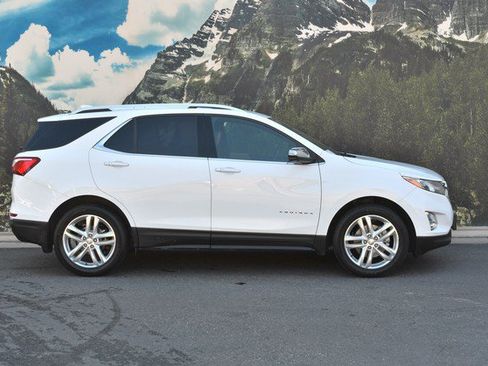 Used 2019 Chevrolet Equinox Premier AWD/4WD image 2