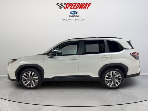 Certified 2026 Subaru Forester Touring AWD/4WD image 10