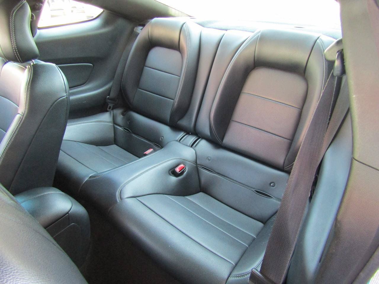 Used 2016 Ford Mustang GT Premium RWD image 9
