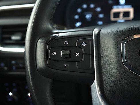Used 2023 GMC Yukon SLE AWD/4WD image 27