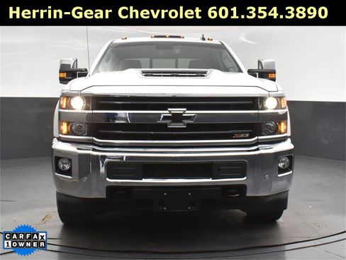 Used 2019 Chevrolet Silverado 2500 LTZ w/ Duramax Plus Package image 10