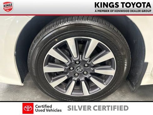 Used 2019 Toyota Sienna XLE w/ XLE Navigation Package AWD/4WD image 28
