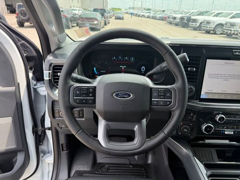 New 2025 Ford F350 Lariat w/ Lariat Ultimate Package image 17