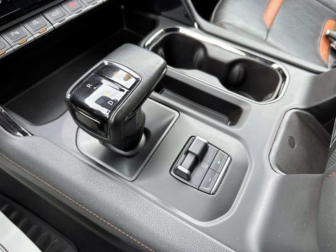 Used 2023 GMC Sierra 1500 AT4 w/ AT4 Premium Package AWD/4WD image 26