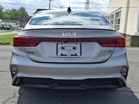 Used 2023 Kia Forte GT-Line w/ GT-Line Premium Package FWD image 5