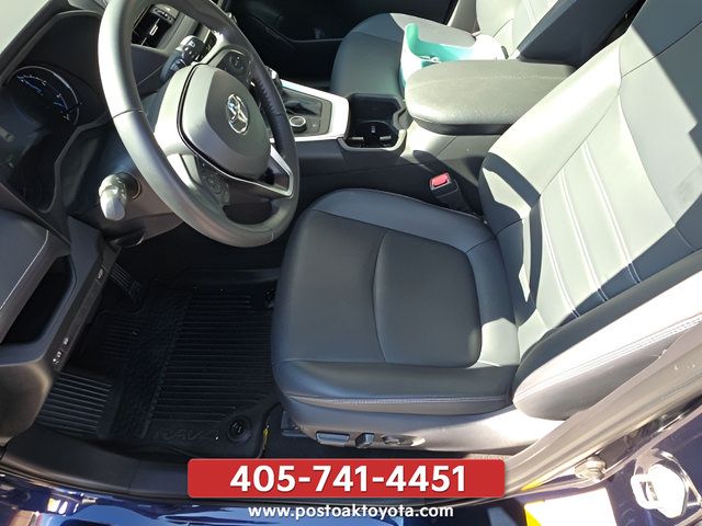 Used 2025 Toyota RAV4 XLE Premium AWD/4WD image 16