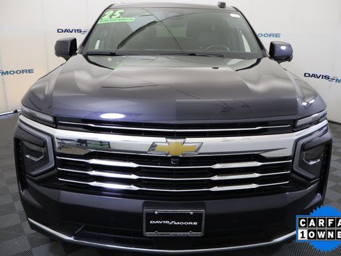 Used 2025 Chevrolet Suburban LT image 14