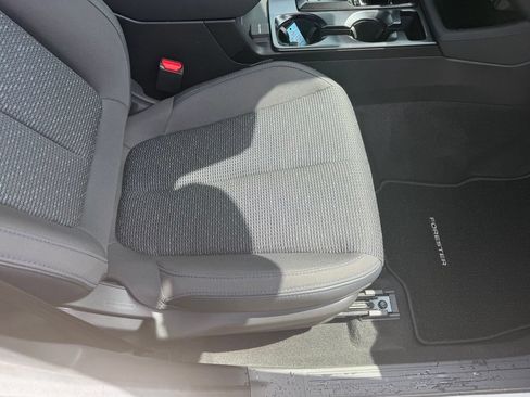 Used 2026 Subaru Forester Premium AWD/4WD image 16