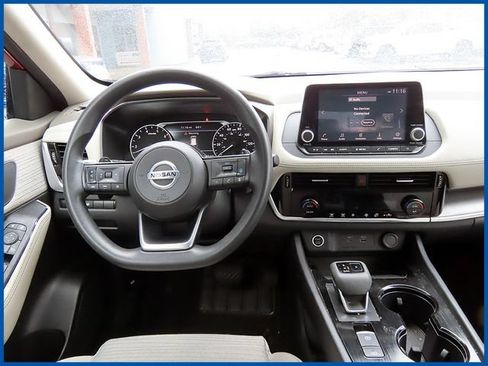 Used 2021 Nissan Rogue SV AWD/4WD image 11