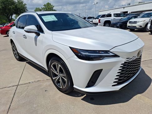 Used 2025 Lexus RX 350 Premium w/ Convenience Package FWD image 8