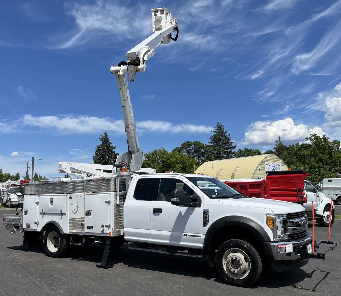 Used 2017 Ford F550 4x4 SuperCab Super Duty image 24