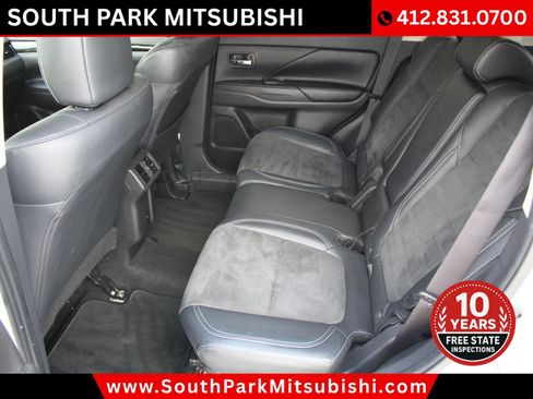 Used 2020 Mitsubishi Outlander SE AWD/4WD image 15