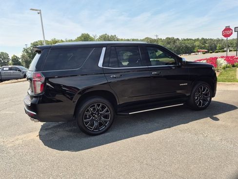 Used 2024 Chevrolet Tahoe Premier w/ Premium Package 2 AWD/4WD image 4