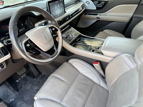 Certified 2023 Lincoln Aviator Reserve w/ Equipment Group 201A AWD/4WD image 9