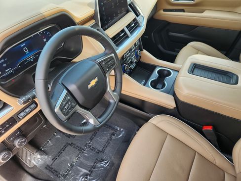 Used 2023 Chevrolet Tahoe Premier RWD image 14