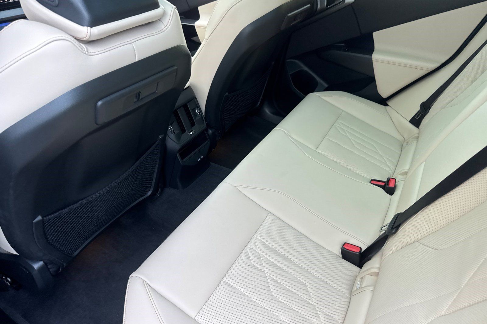 Used 2026 BMW X3 xDrive30i w/ Premium Package AWD/4WD image 27